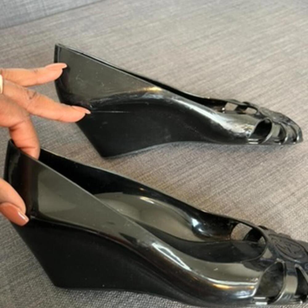Vintage Gucci Black Jelly Wedge - Picture 7 of 8